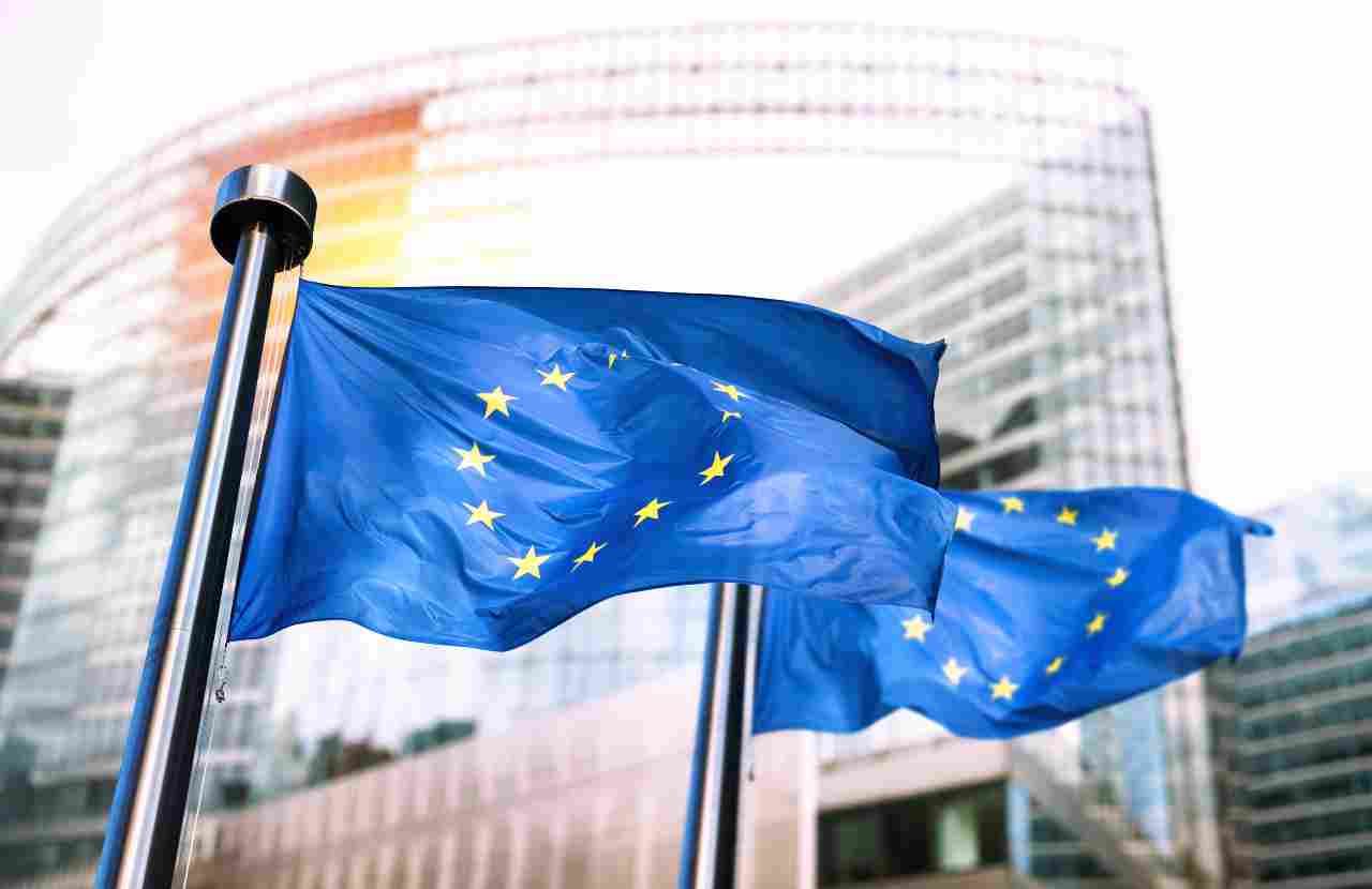 Commissione Europea - NewsCellulari.it 20221209