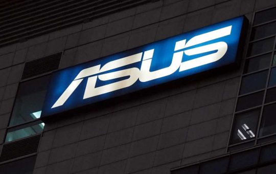 Asus, "new hero in town" - NewsCellulari.it